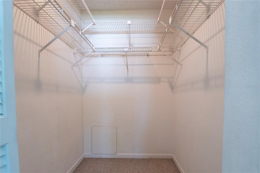 En Venta: $235,000 (2 camas, 2 baños, 1100 Pies cuadrados)