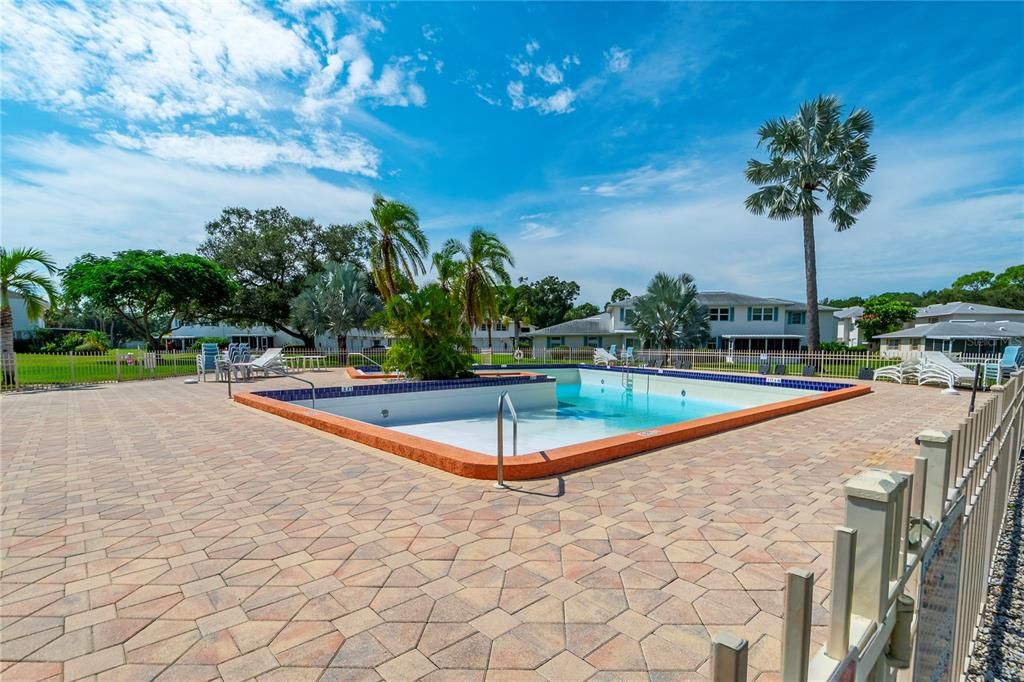 En Venta: $235,000 (2 camas, 2 baños, 1100 Pies cuadrados)