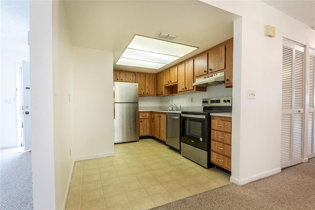 En Venta: $235,000 (2 camas, 2 baños, 1100 Pies cuadrados)