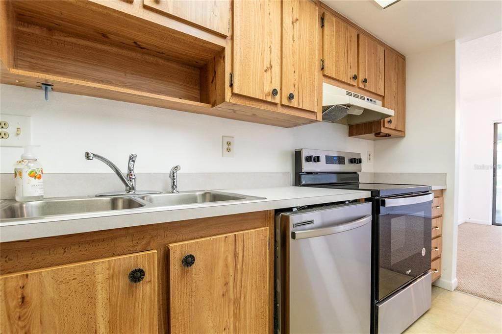 En Venta: $235,000 (2 camas, 2 baños, 1100 Pies cuadrados)