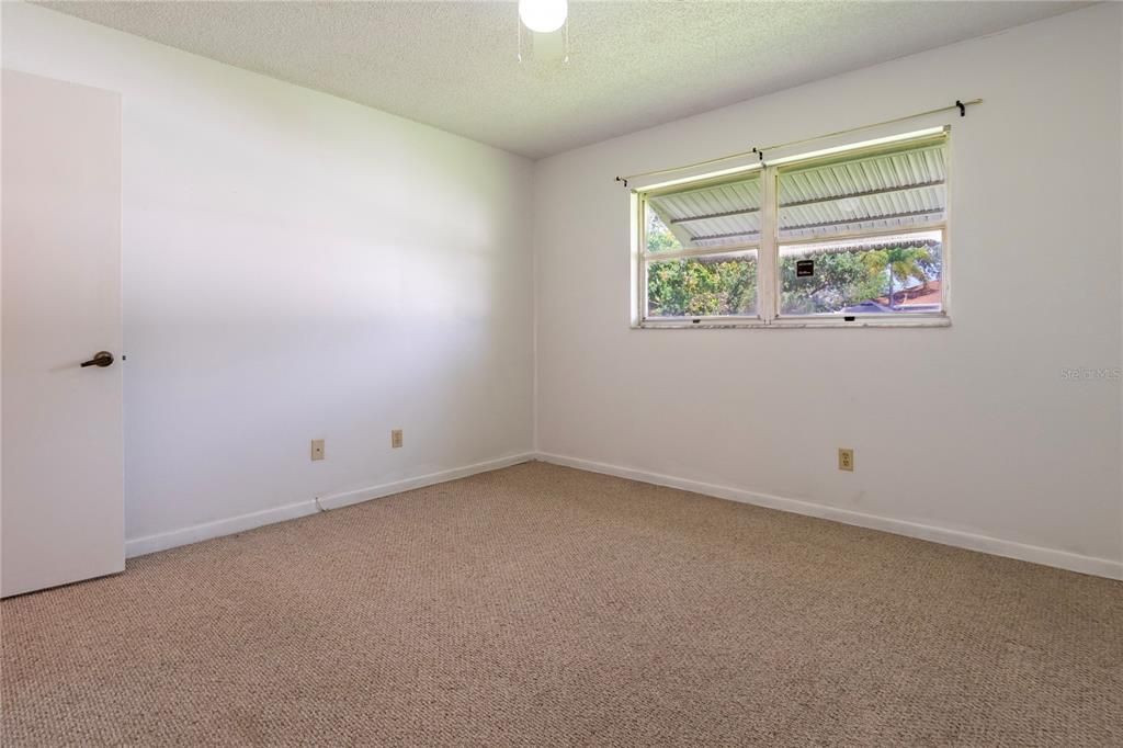 En Venta: $235,000 (2 camas, 2 baños, 1100 Pies cuadrados)