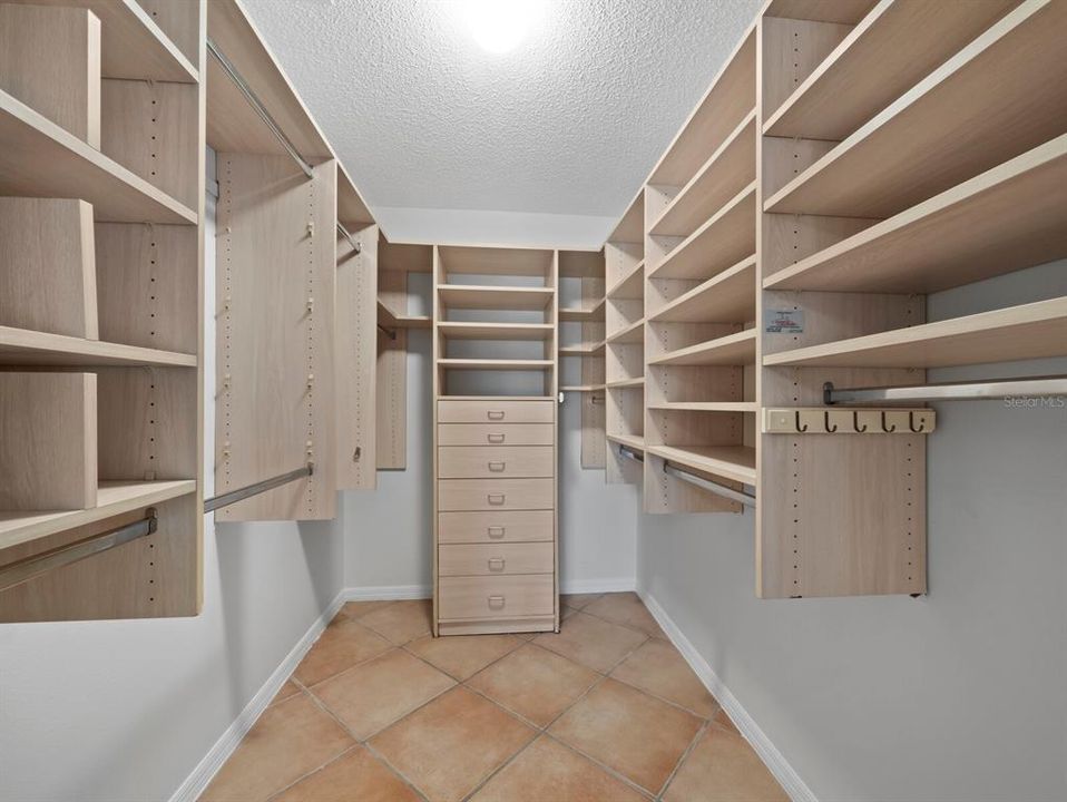На продажу: $599,000 (3 спален, 3 ванн, 2438 Квадратных фут)