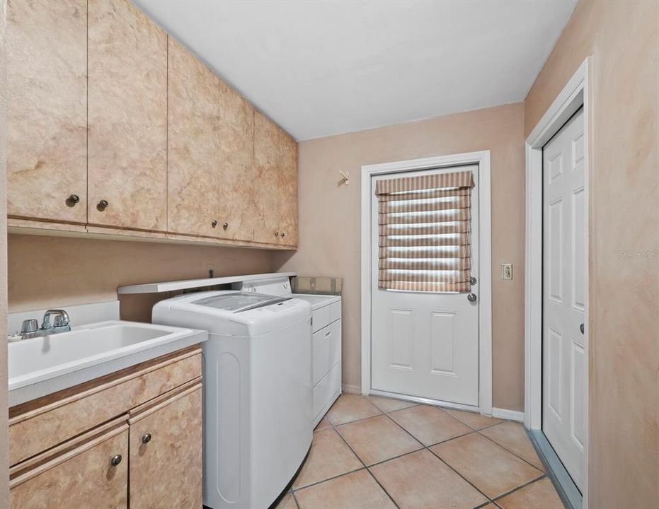 На продажу: $599,000 (3 спален, 3 ванн, 2438 Квадратных фут)
