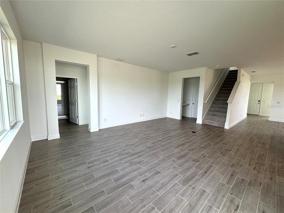 For Sale: $503,510 (5 beds, 3 baths, 3198 Square Feet)