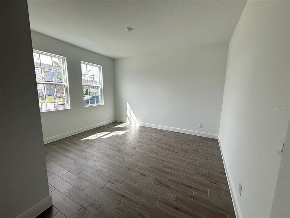 For Sale: $503,510 (5 beds, 3 baths, 3198 Square Feet)