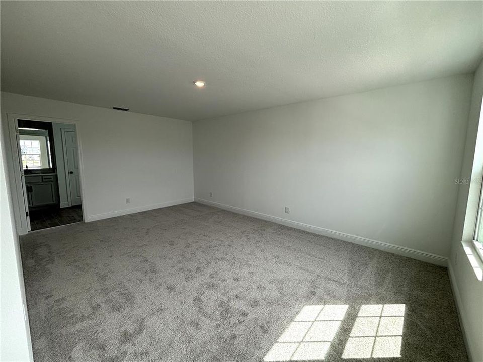 For Sale: $503,510 (5 beds, 3 baths, 3198 Square Feet)