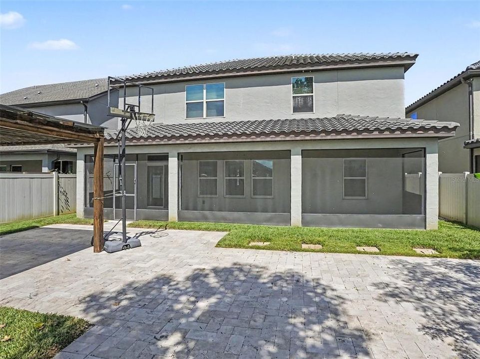 For Sale: $579,000 (4 beds, 4 baths, 3112 Square Feet)