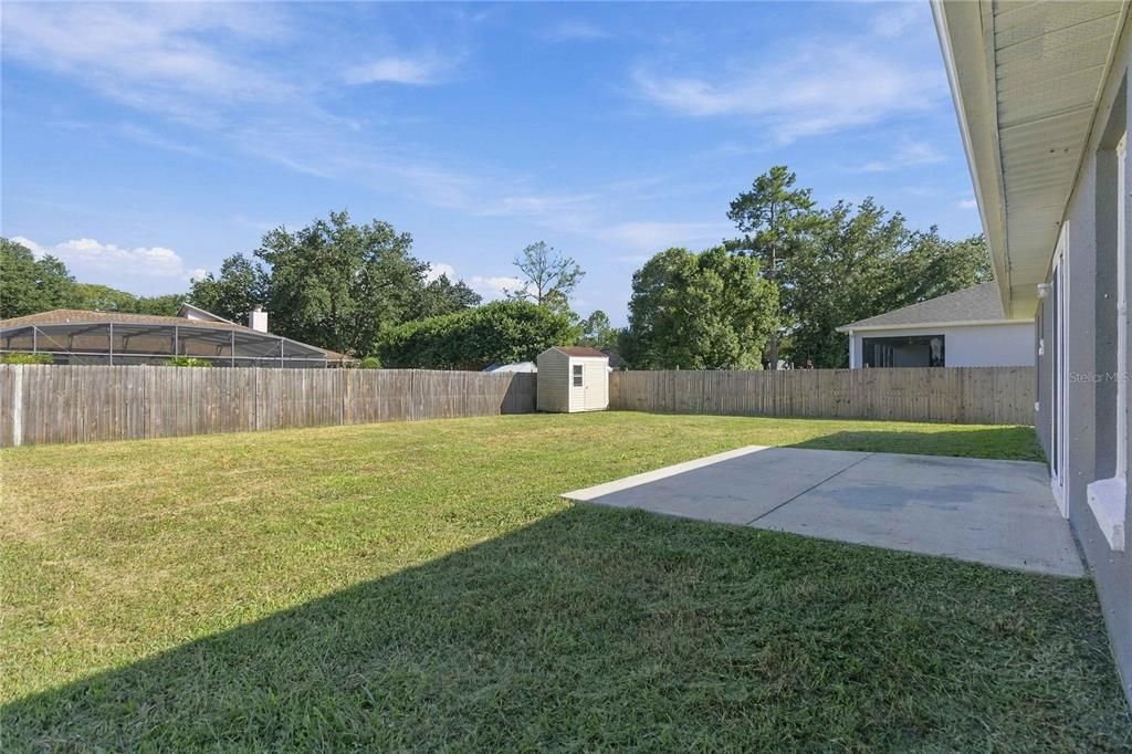 For Sale: $400,000 (3 beds, 2 baths, 1561 Square Feet)