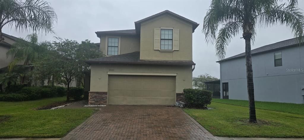 For Rent: $3,900 (4 beds, 2 baths, 2820 Square Feet)