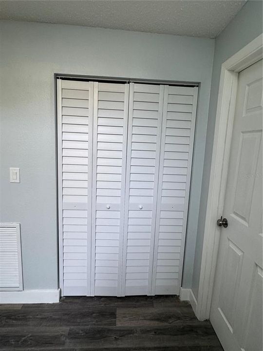 For Rent: $1,950 (2 beds, 2 baths, 1437 Square Feet)