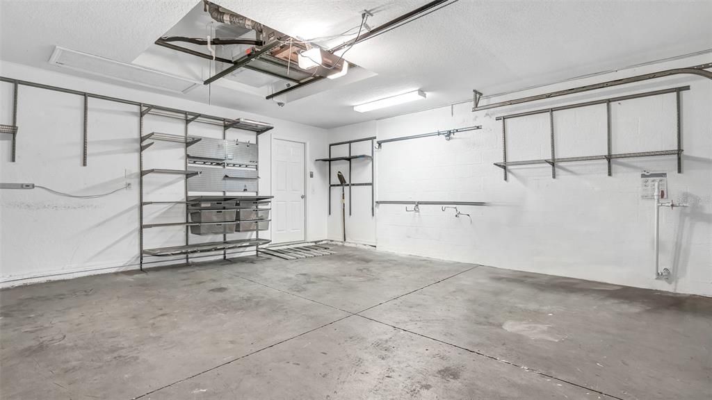 В аренду: $3,995 (3 спален, 2 ванн, 1732 Квадратных фут)