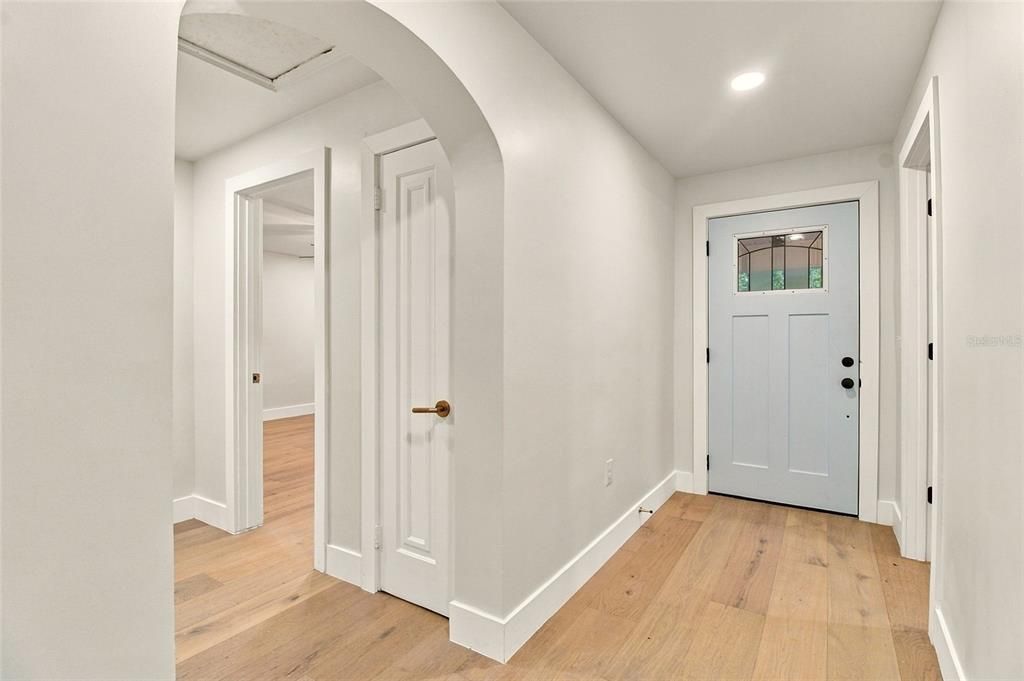 В аренду: $4,500 (4 спален, 3 ванн, 2180 Квадратных фут)