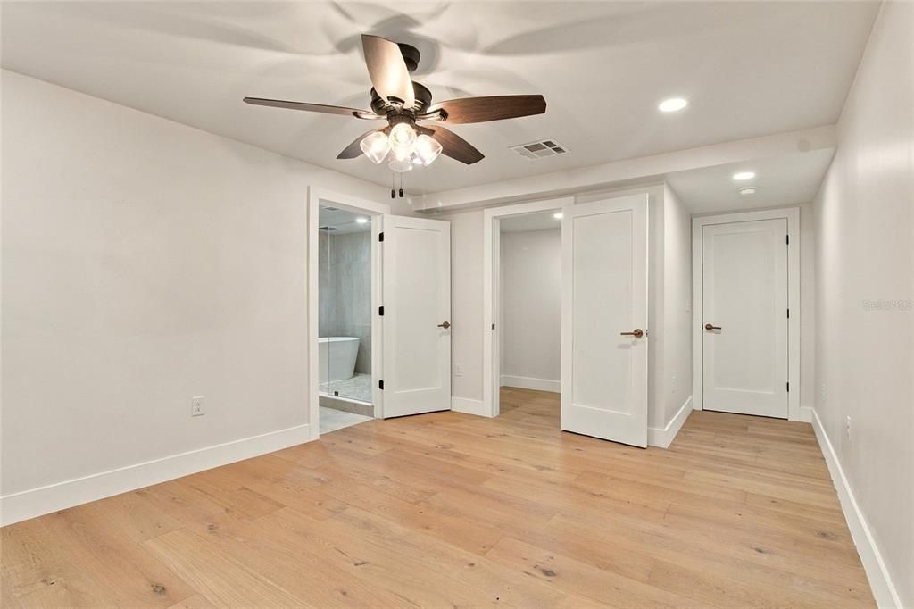 В аренду: $4,500 (4 спален, 3 ванн, 2180 Квадратных фут)