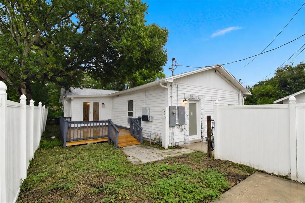 В аренду: $4,500 (4 спален, 3 ванн, 2180 Квадратных фут)