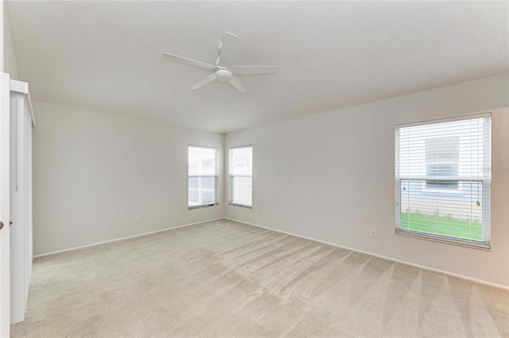 For Sale: $435,000 (3 beds, 2 baths, 1453 Square Feet)