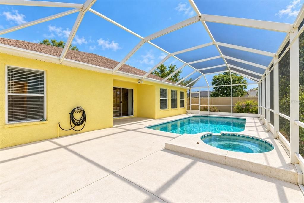 For Sale: $435,000 (3 beds, 2 baths, 1453 Square Feet)