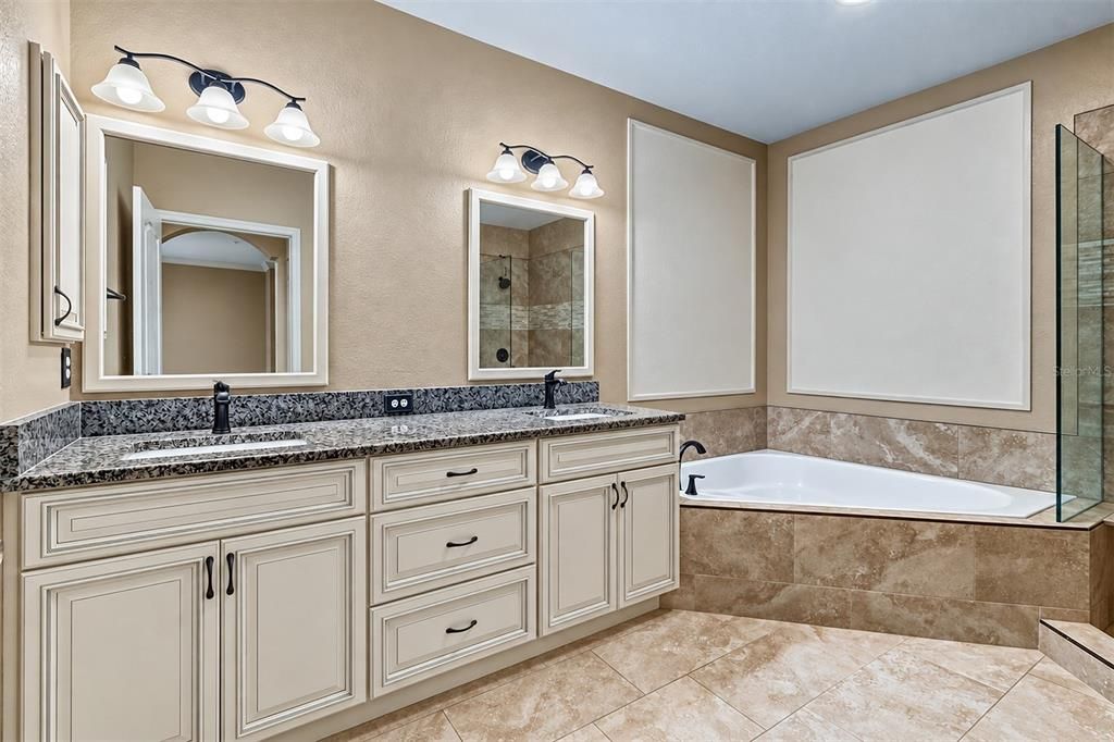For Rent: $3,300 (2 beds, 2 baths, 1650 Square Feet)