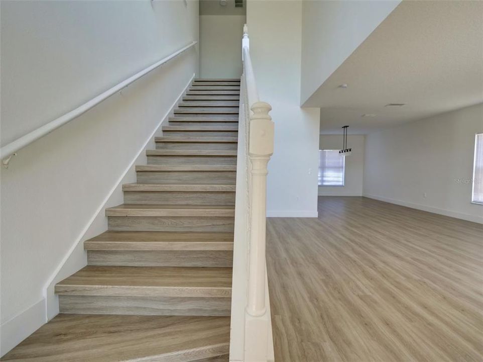 На продажу: $399,900 (4 спален, 3 ванн, 2931 Квадратных фут)