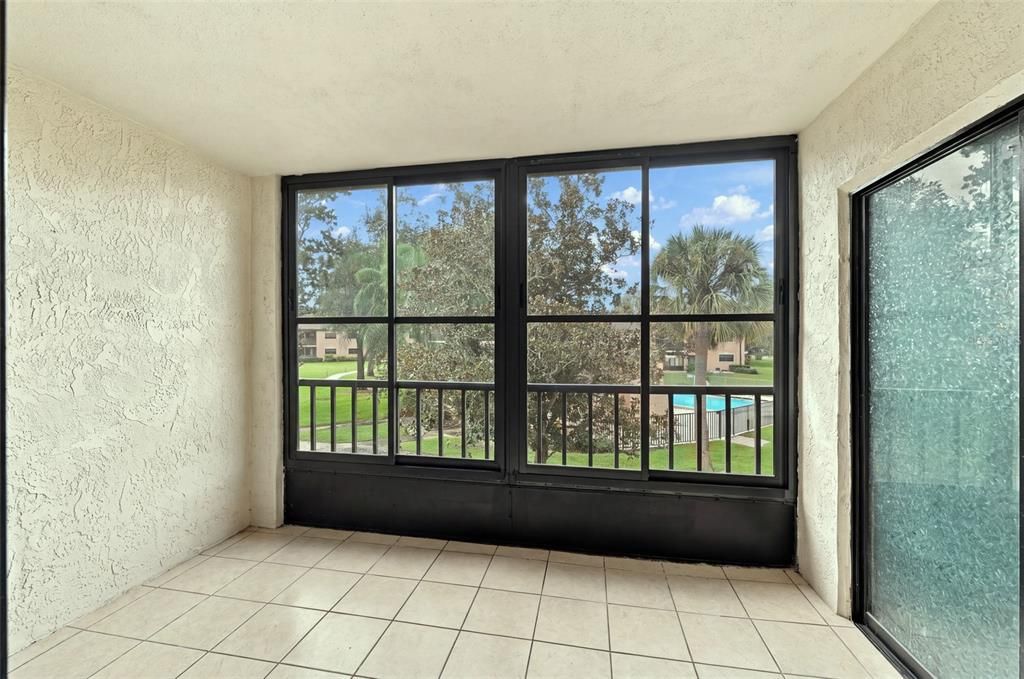 En Venta: $169,900 (2 camas, 2 baños, 1000 Pies cuadrados)