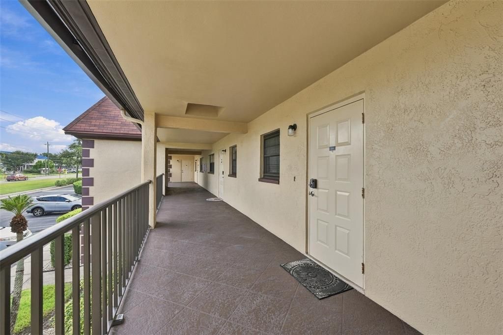 En Venta: $169,900 (2 camas, 2 baños, 1000 Pies cuadrados)
