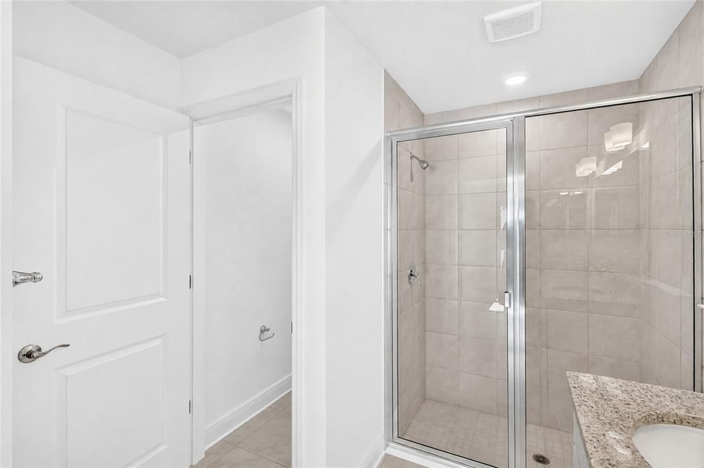 На продажу: $324,900 (3 спален, 2 ванн, 1551 Квадратных фут)