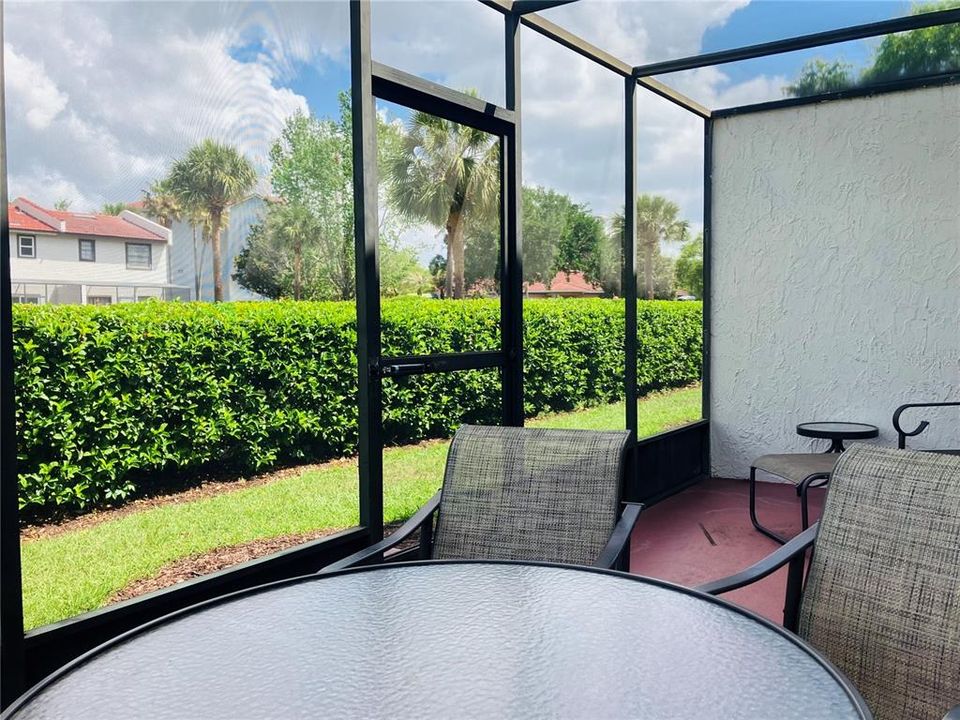 For Rent: $2,100 (2 beds, 2 baths, 1052 Square Feet)