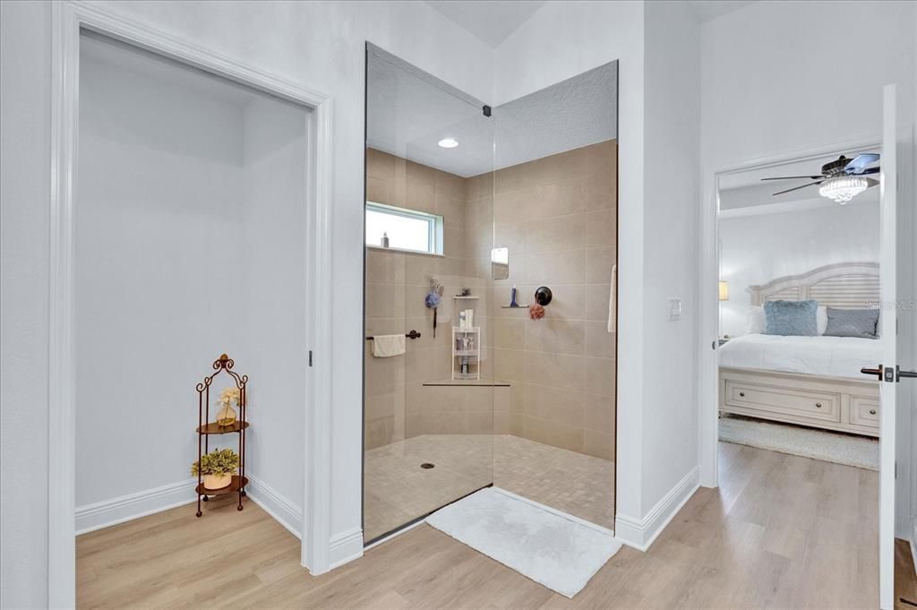 For Sale: $674,900 (3 beds, 2 baths, 1966 Square Feet)