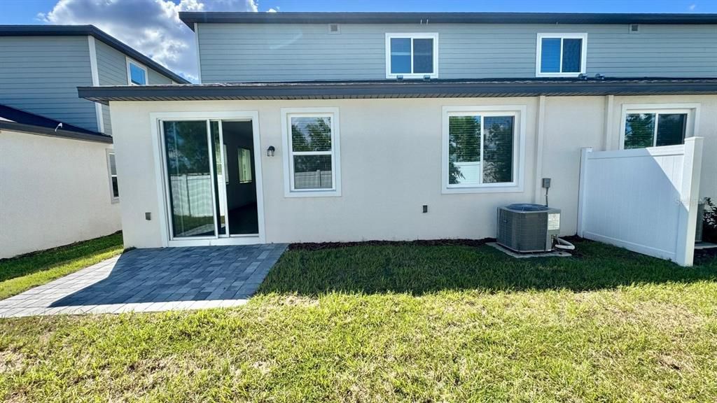 For Rent: $2,750 (4 beds, 2 baths, 2054 Square Feet)