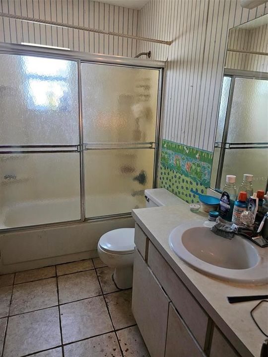 На продажу: $649,990 (6 спален, 3 ванн, 3213 Квадратных фут)