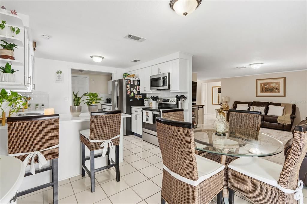 En Venta: $400,000 (3 camas, 2 baños, 1211 Pies cuadrados)