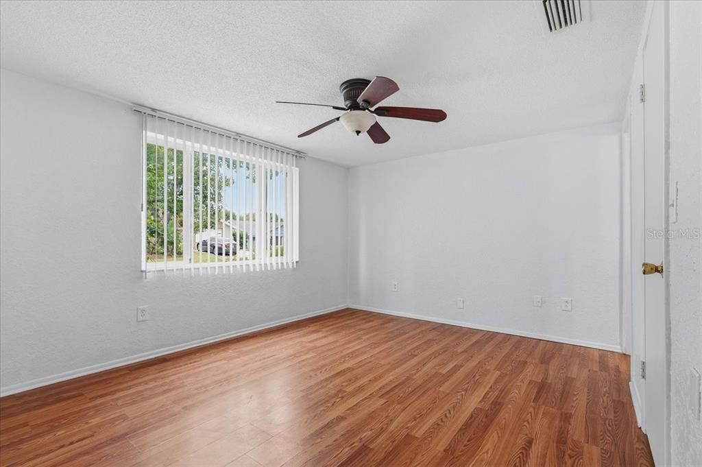 For Sale: $234,900 (3 beds, 2 baths, 1152 Square Feet)
