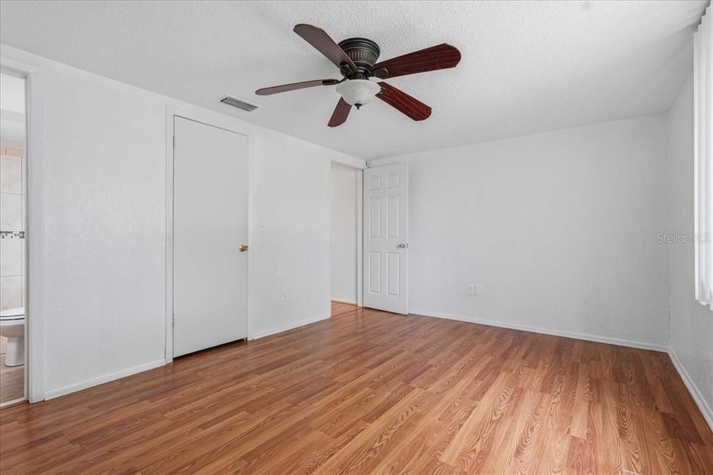 For Sale: $234,900 (3 beds, 2 baths, 1152 Square Feet)