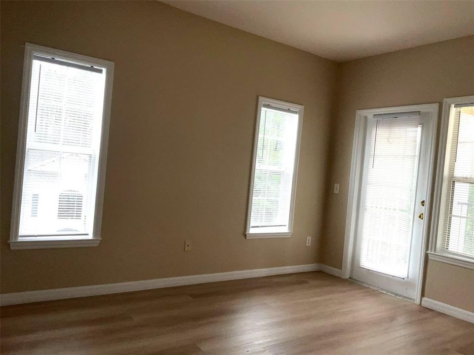 В аренду: $1,750 (2 спален, 2 ванн, 1174 Квадратных фут)