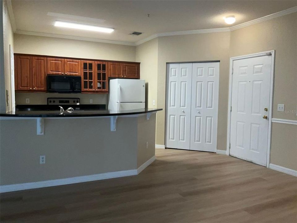 В аренду: $1,750 (2 спален, 2 ванн, 1174 Квадратных фут)
