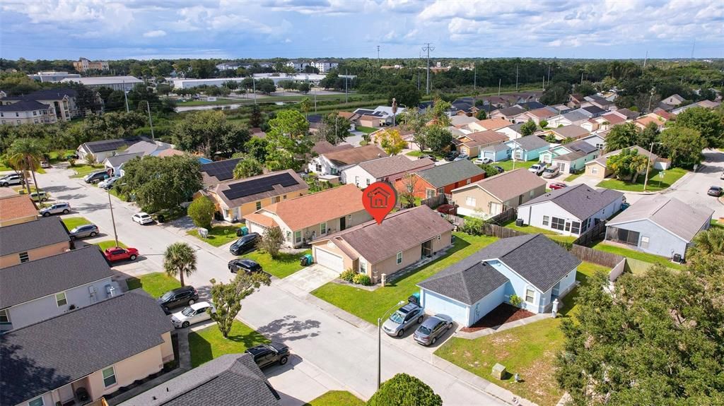 En Venta: $305,000 (4 camas, 2 baños, 1162 Pies cuadrados)