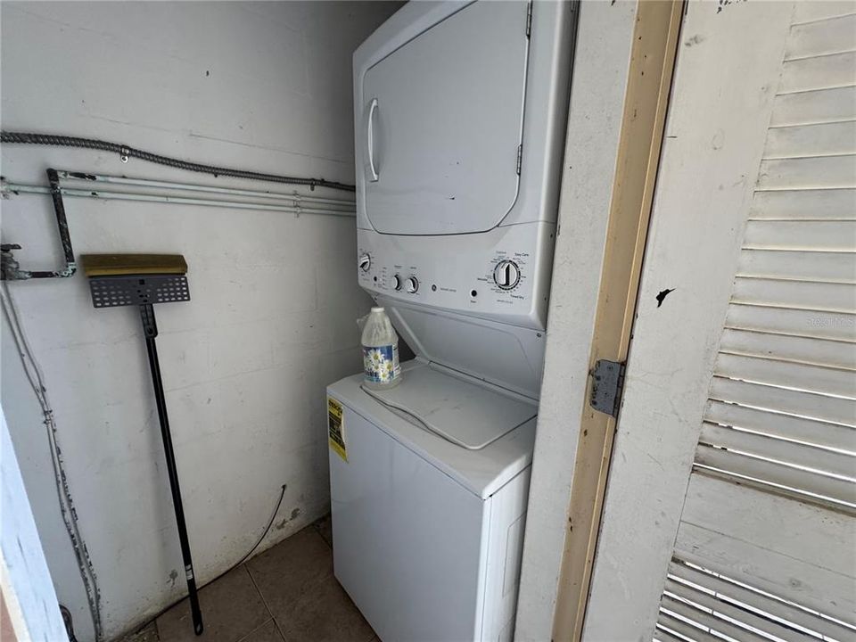 En Renta: $1,950 (2 camas, 1 baños, 864 Pies cuadrados)