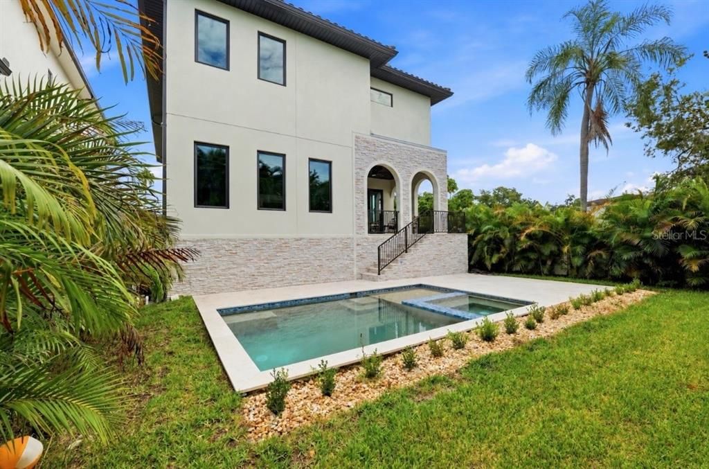 For Sale: $2,750,000 (4 beds, 4 baths, 4030 Square Feet)