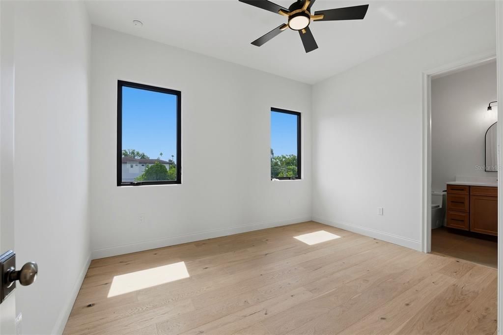 For Sale: $2,750,000 (4 beds, 4 baths, 4030 Square Feet)
