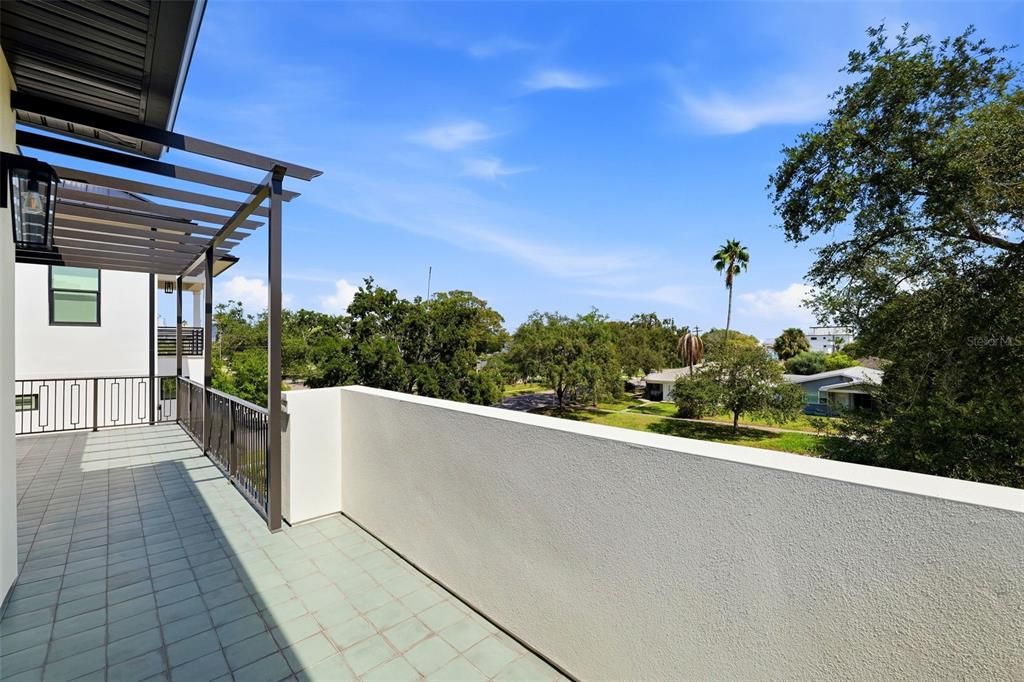 For Sale: $2,750,000 (4 beds, 4 baths, 4030 Square Feet)