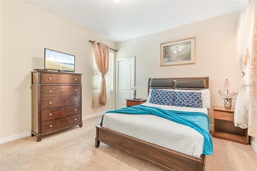 В аренду: $3,200 (5 спален, 5 ванн, 3081 Квадратных фут)
