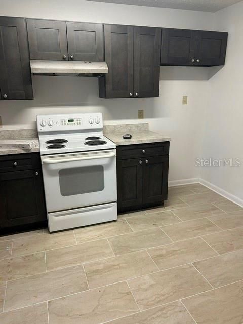 For Rent: $925 (2 beds, 1 baths, 800 Square Feet)