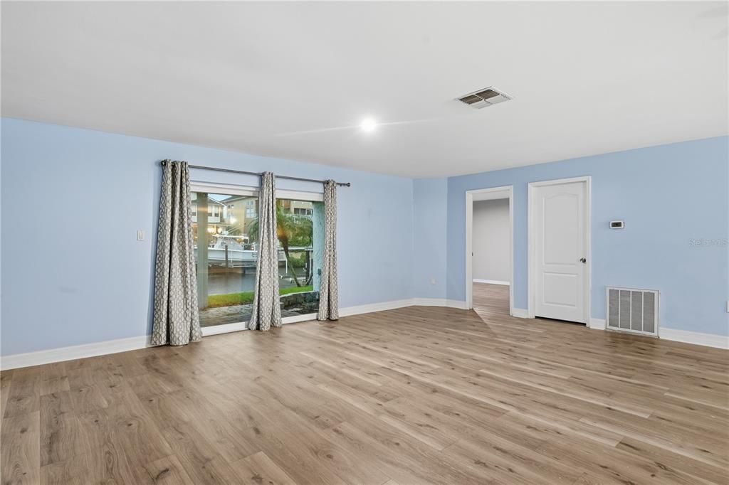 En Renta: $3,500 (5 camas, 2 baños, 2108 Pies cuadrados)
