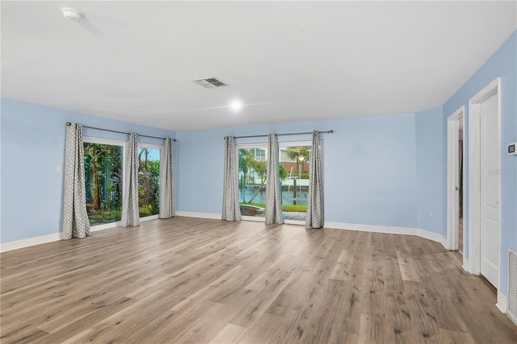 En Renta: $3,500 (5 camas, 2 baños, 2108 Pies cuadrados)