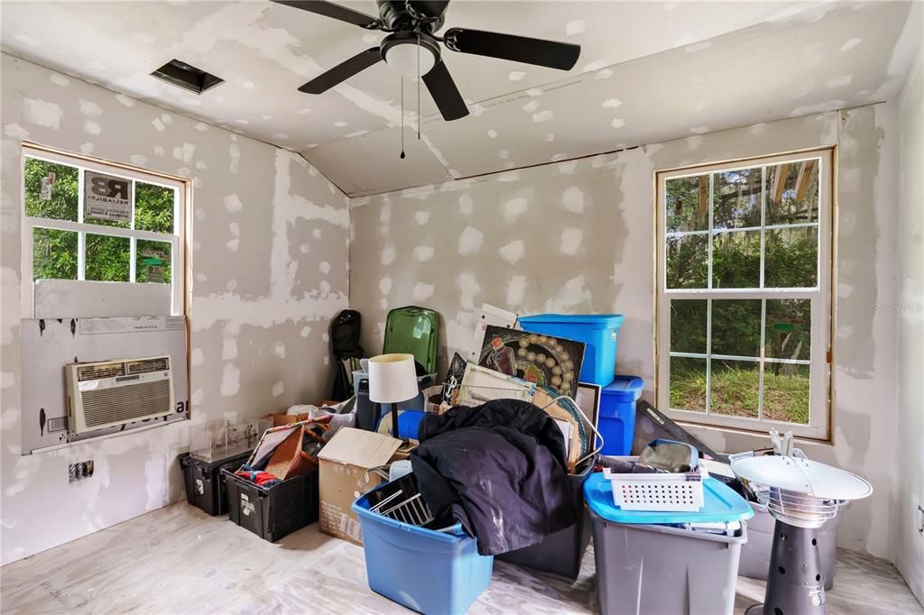 En Venta: $650,000 (4 camas, 3 baños, 3630 Pies cuadrados)