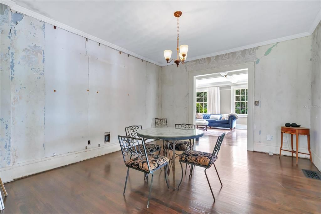 En Venta: $650,000 (4 camas, 3 baños, 3630 Pies cuadrados)
