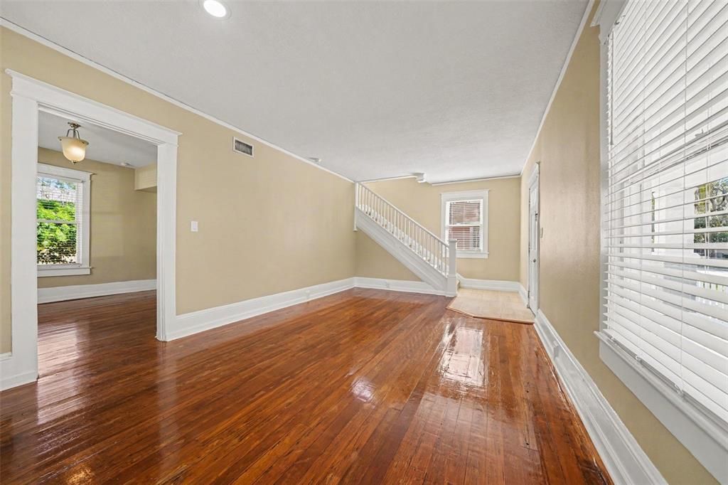 For Sale: $454,900 (4 beds, 2 baths, 1532 Square Feet)