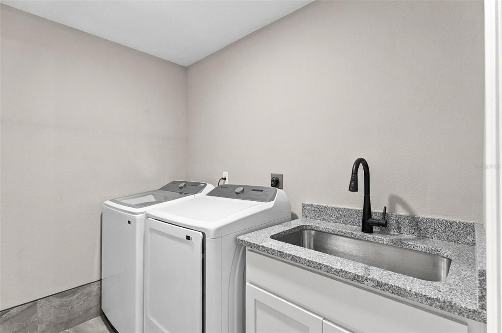 В аренду: $1,845 (3 спален, 2 ванн, 1429 Квадратных фут)