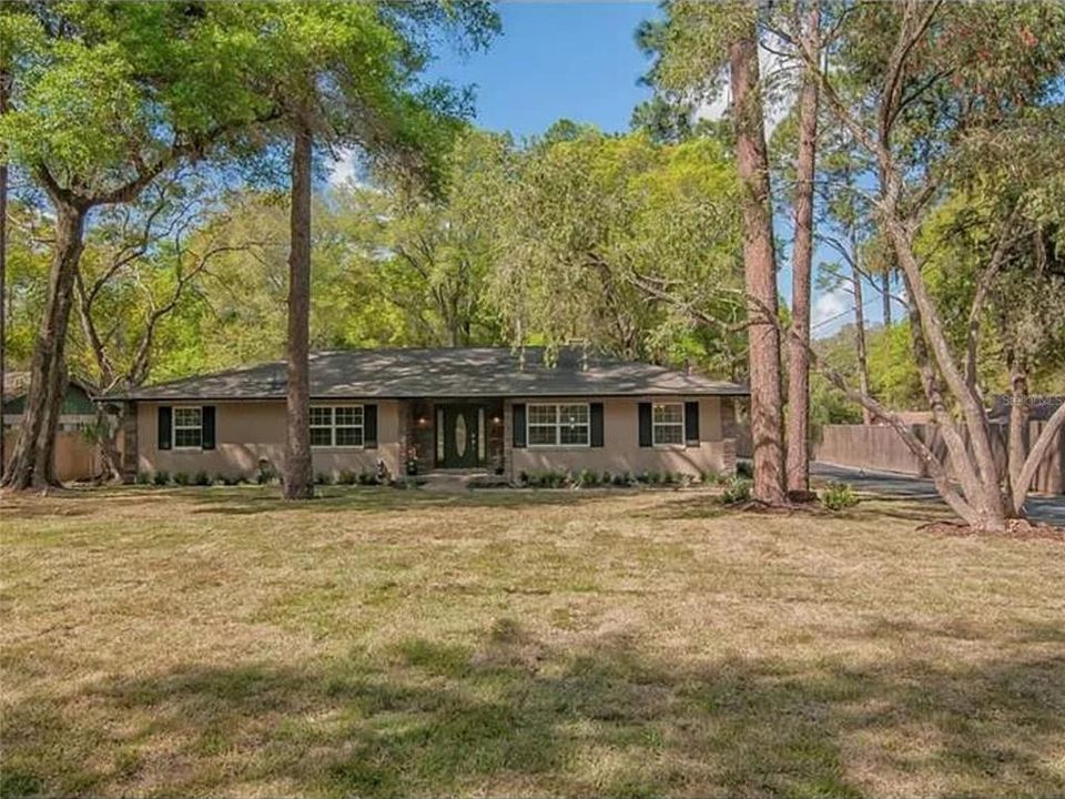 For Sale: $399,990 (4 beds, 2 baths, 2001 Square Feet)
