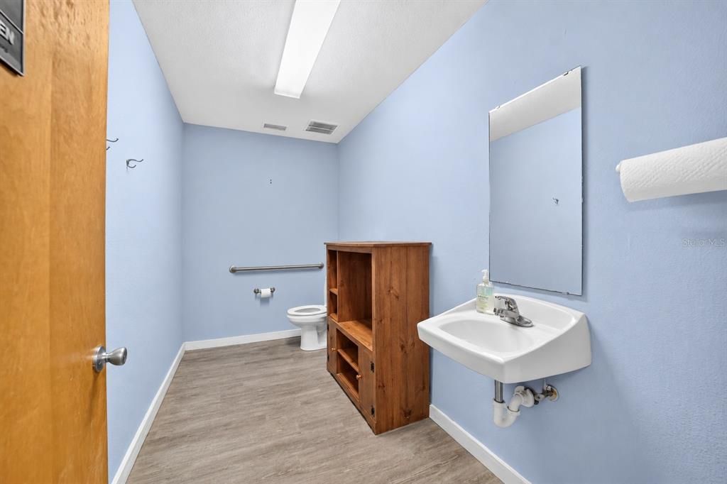 En Venta: $1,050,000 (0 camas, 0 baños, 3290 Pies cuadrados)