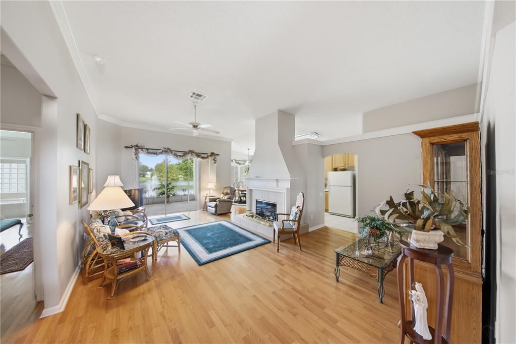 En Venta: $525,000 (3 camas, 2 baños, 1683 Pies cuadrados)
